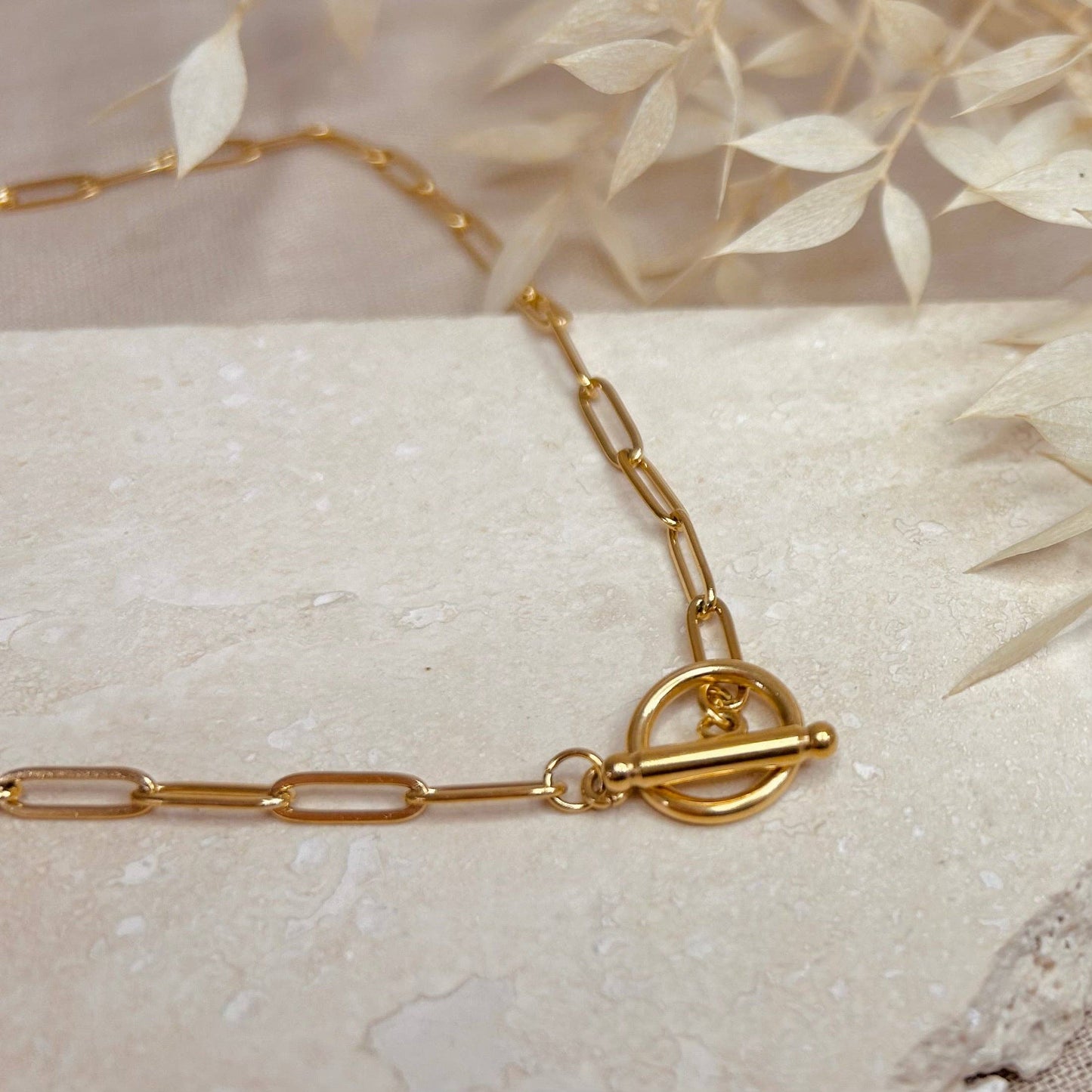 Little Nell Jewellery: Everyday Long Link Bar Clasp Necklace