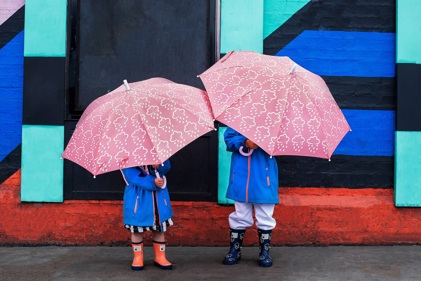 Grass & Air: Little Kids Colour-Revealing Umbrella in Baby Pink