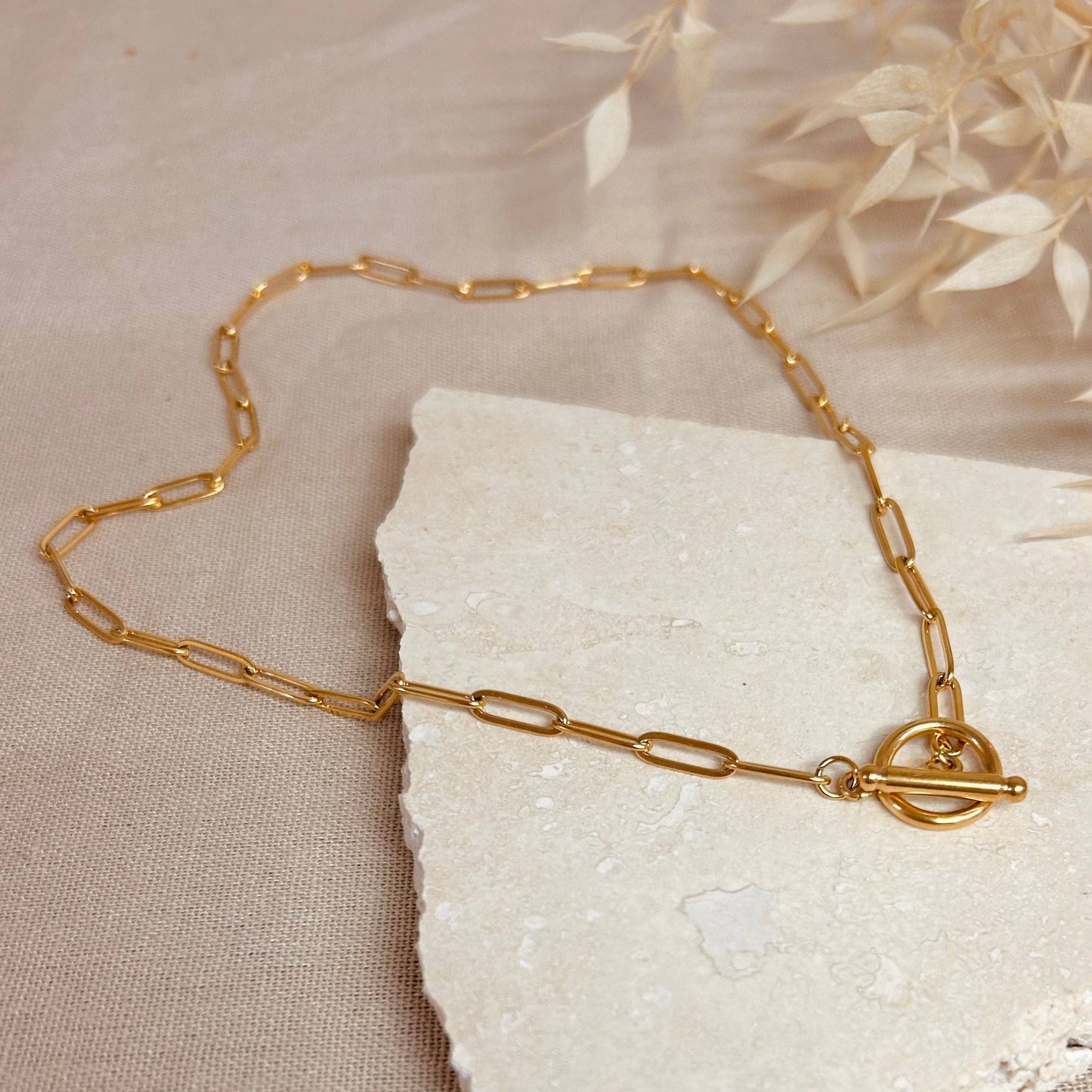 Little Nell Jewellery: Everyday Long Link Bar Clasp Necklace